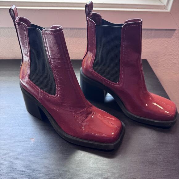 Gianni Bini Banks Crinkle Patent Double Gore Square Toe Booties Size 7 - Picture 4 of 10